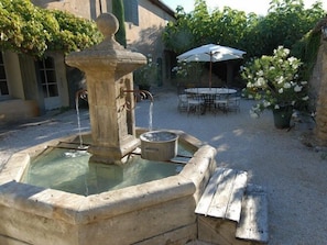 View from property - Le Clos De La Fontaine (Cabrieres-d'Avignon)