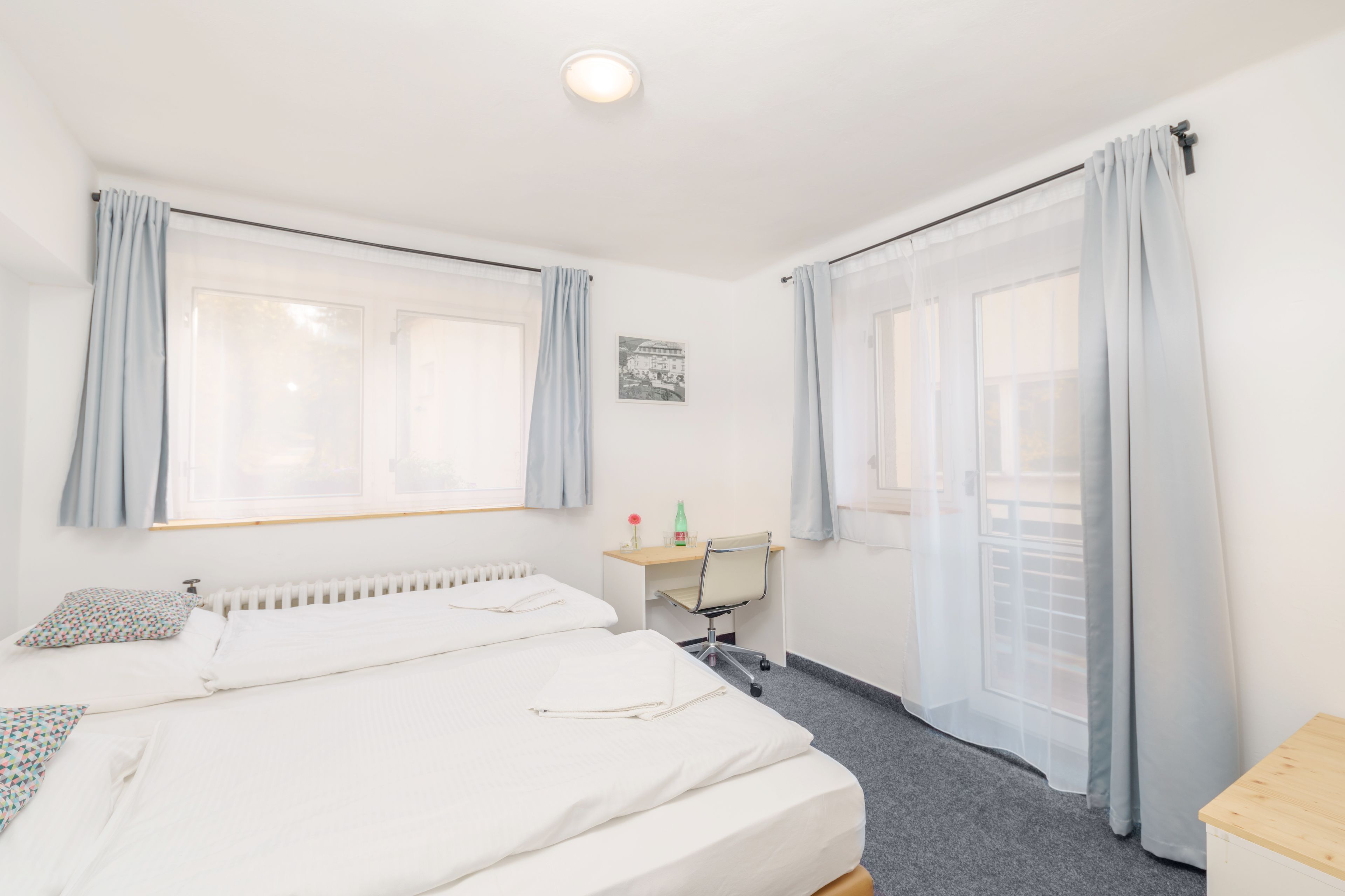 standard suite with mountain view | desk, blackout curtains, iron/ironing board, free cots/infant beds