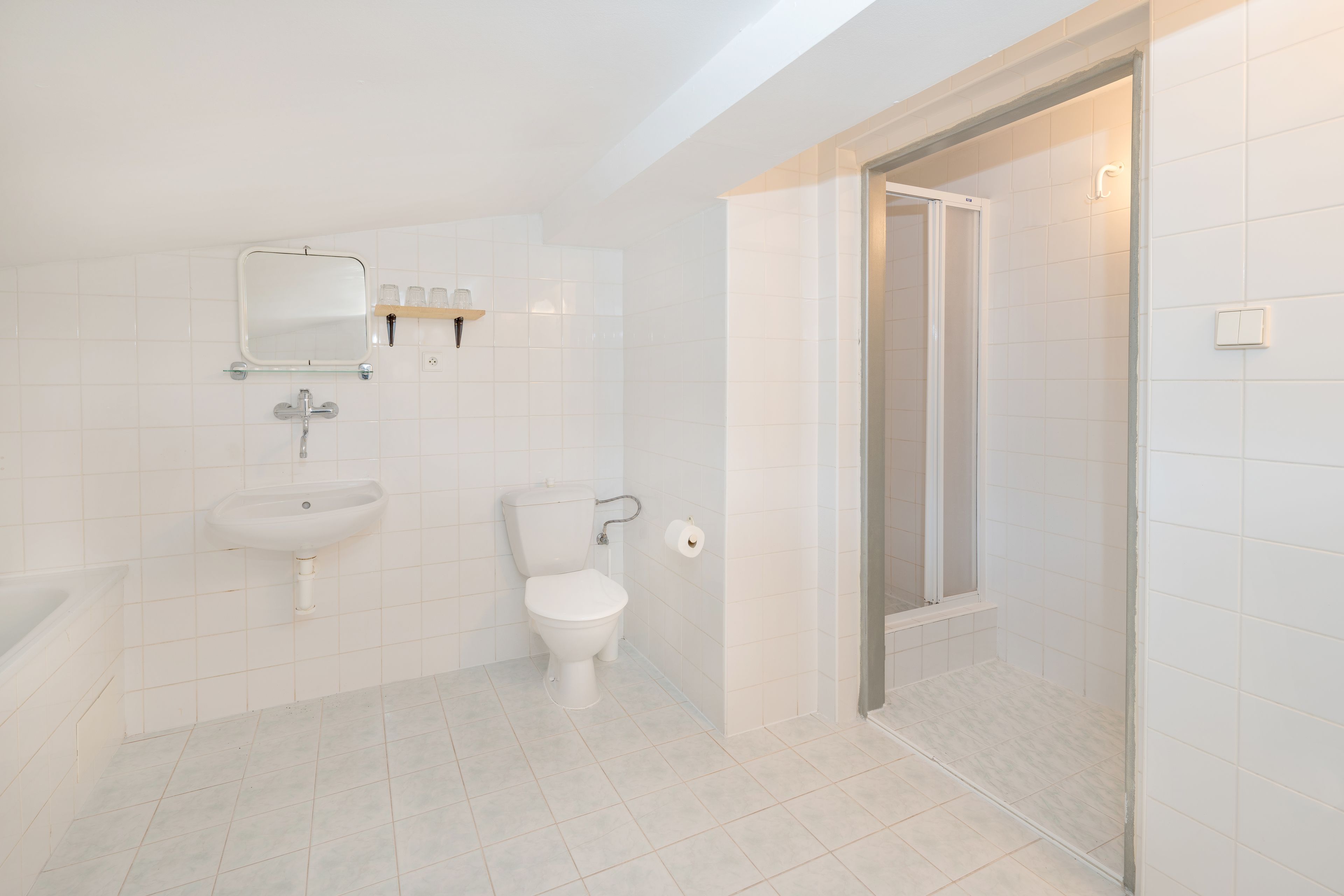 two bedroom apartment with living room | bathroom | shower, free toiletries, hair dryer, towels