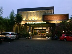 Free self parking - Savita Garden Inn (Ngaglik)