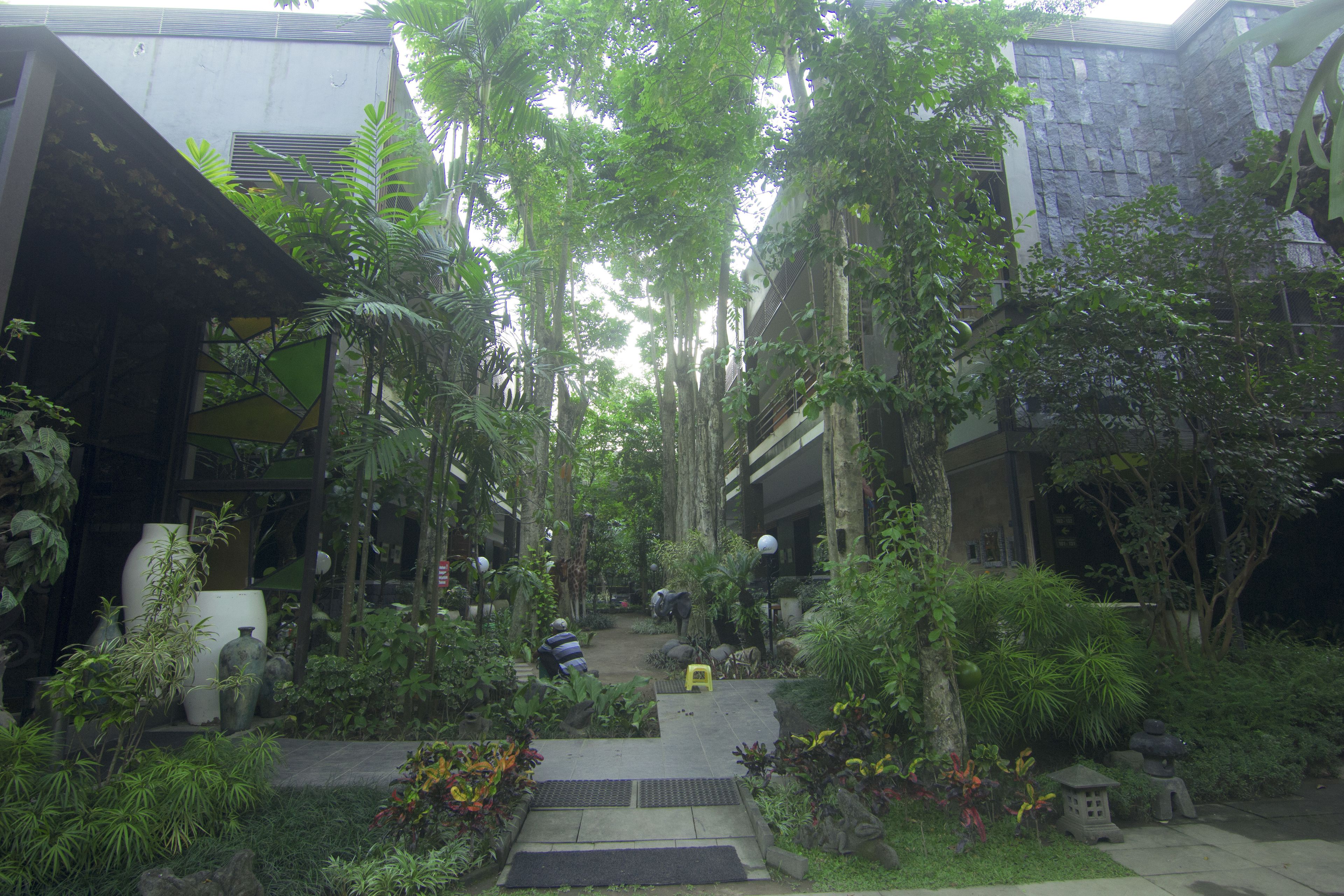 Halaman properti
