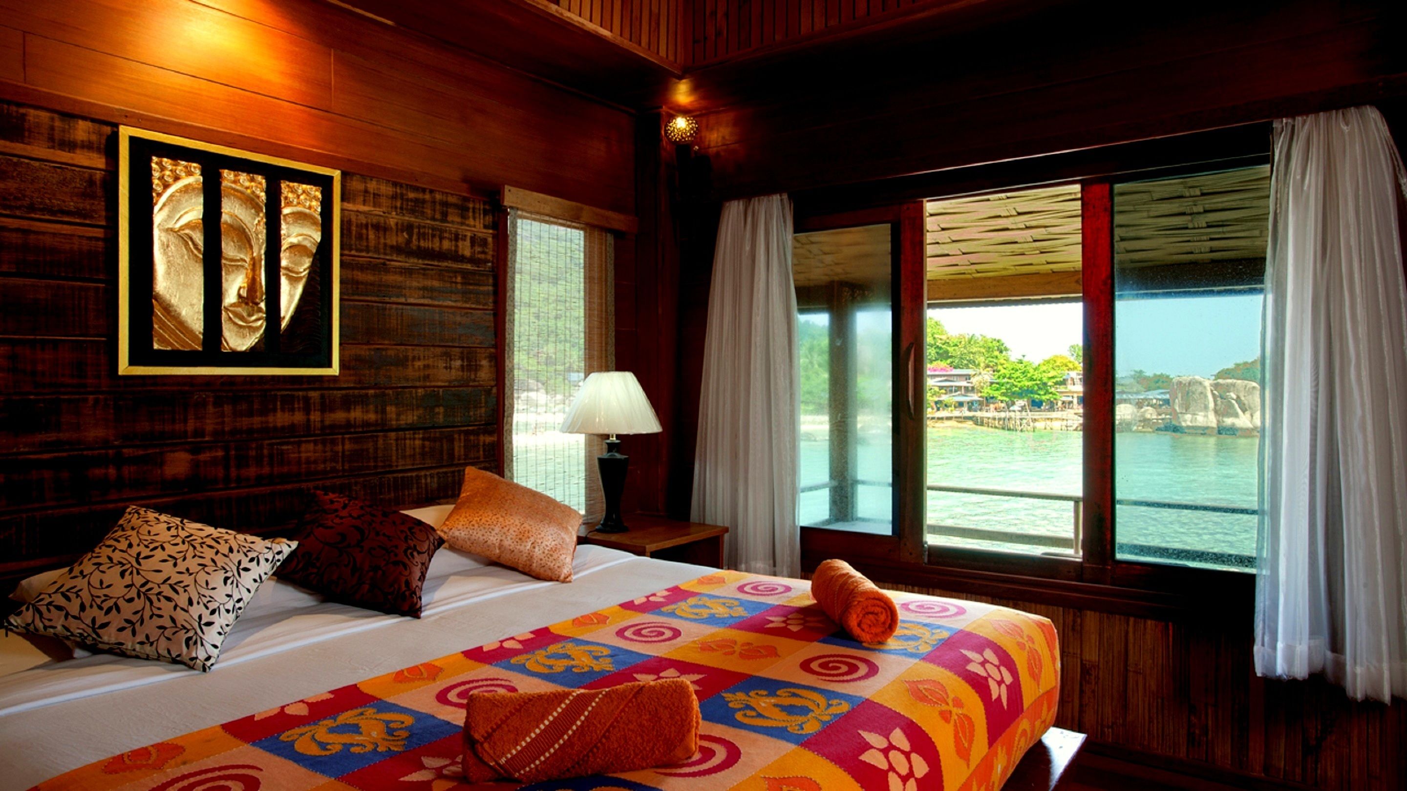 Beach Front Room | Minibar, in-room safe, free WiFi, bed sheets