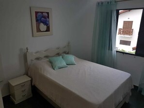 House, 4 Bedrooms (Suites)