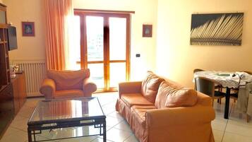 Appartement, 2 chambres | Salle de séjour