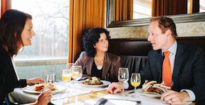 Dinner served - Skotel The Hague, Hotelschool The Hague (The Hague)