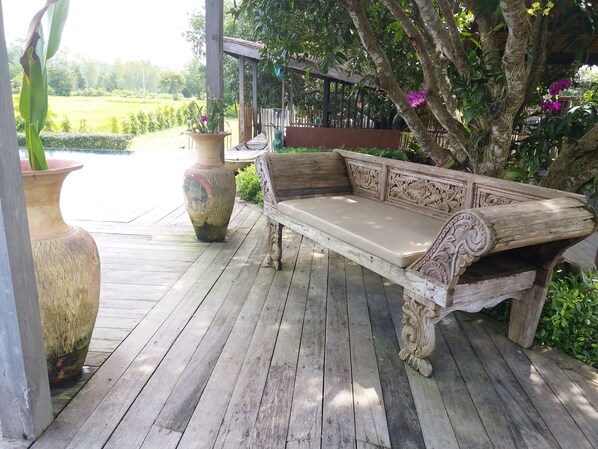 Ảnh chưa phân loại, 1 trong số 56 ảnh, nút