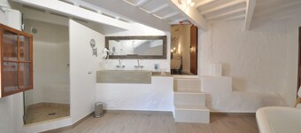 Port Antic Ciutadella  by My Rooms Hotels