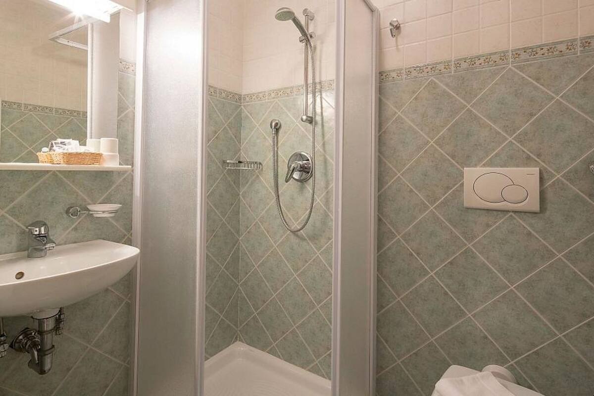 single room | in-room safe, desk, blackout curtains, free wifi