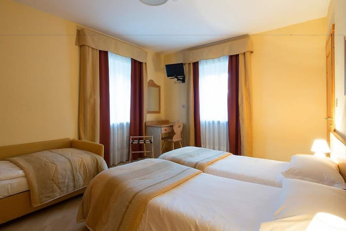triple room | in-room safe, desk, blackout curtains, free wifi