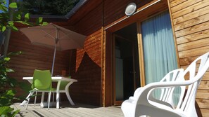 Chalet, 2 habitaciones, con acceso para personas discapacitadas (6 Personnes) | Terraza o patio