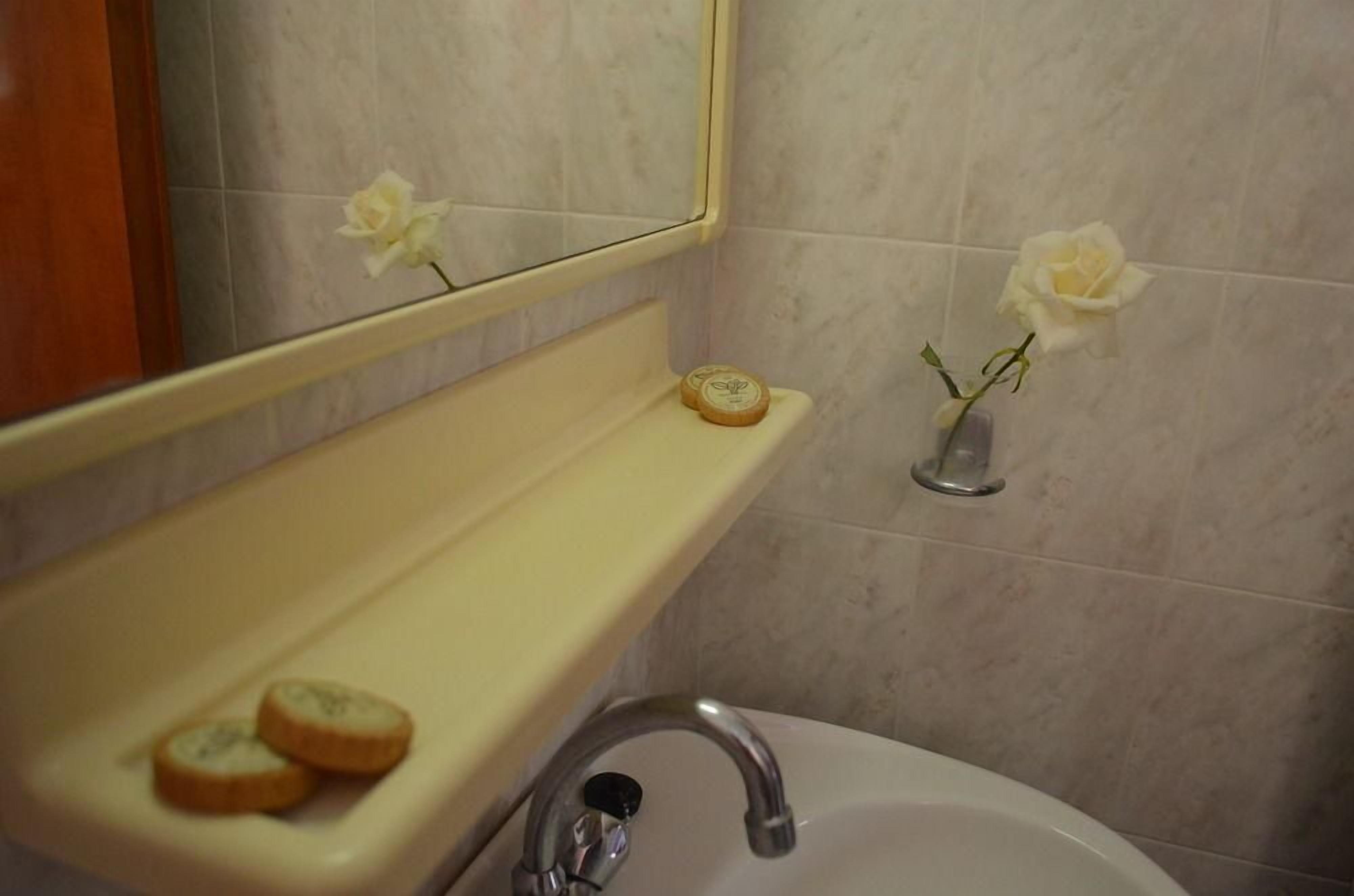 Free toiletries, hair dryer