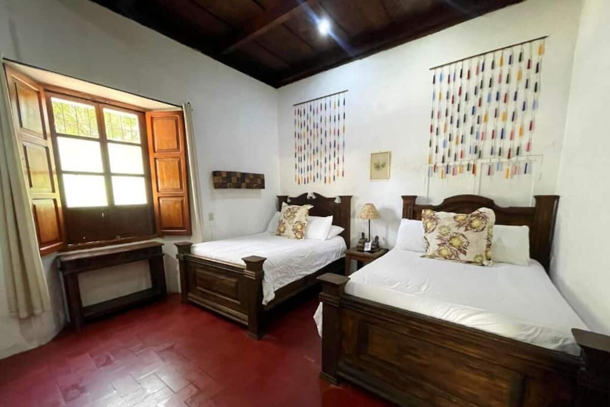 1 bedroom, iron/ironing board, bed sheets