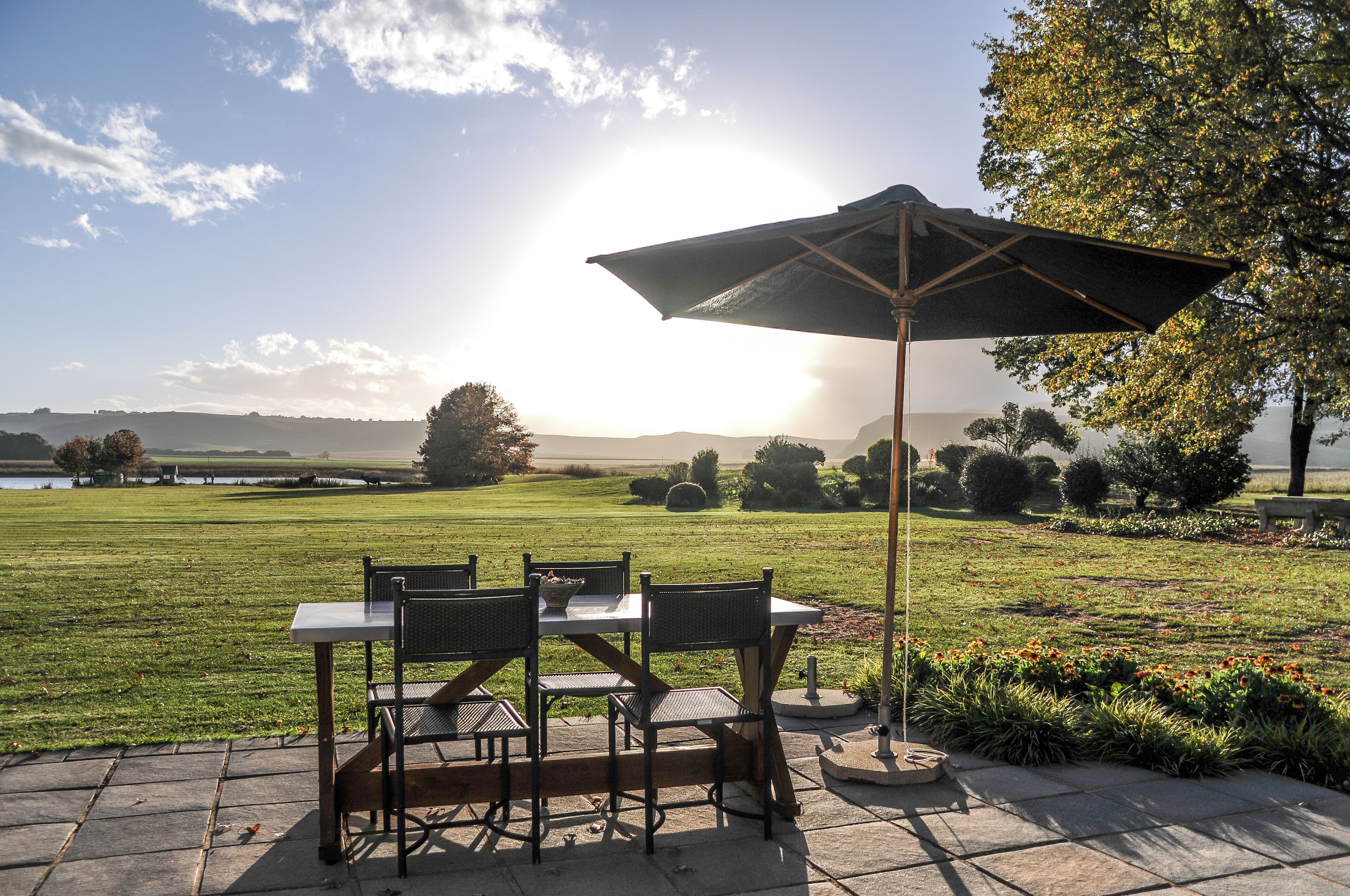 Breakfast, lunch, dinner served; local and international cuisine 