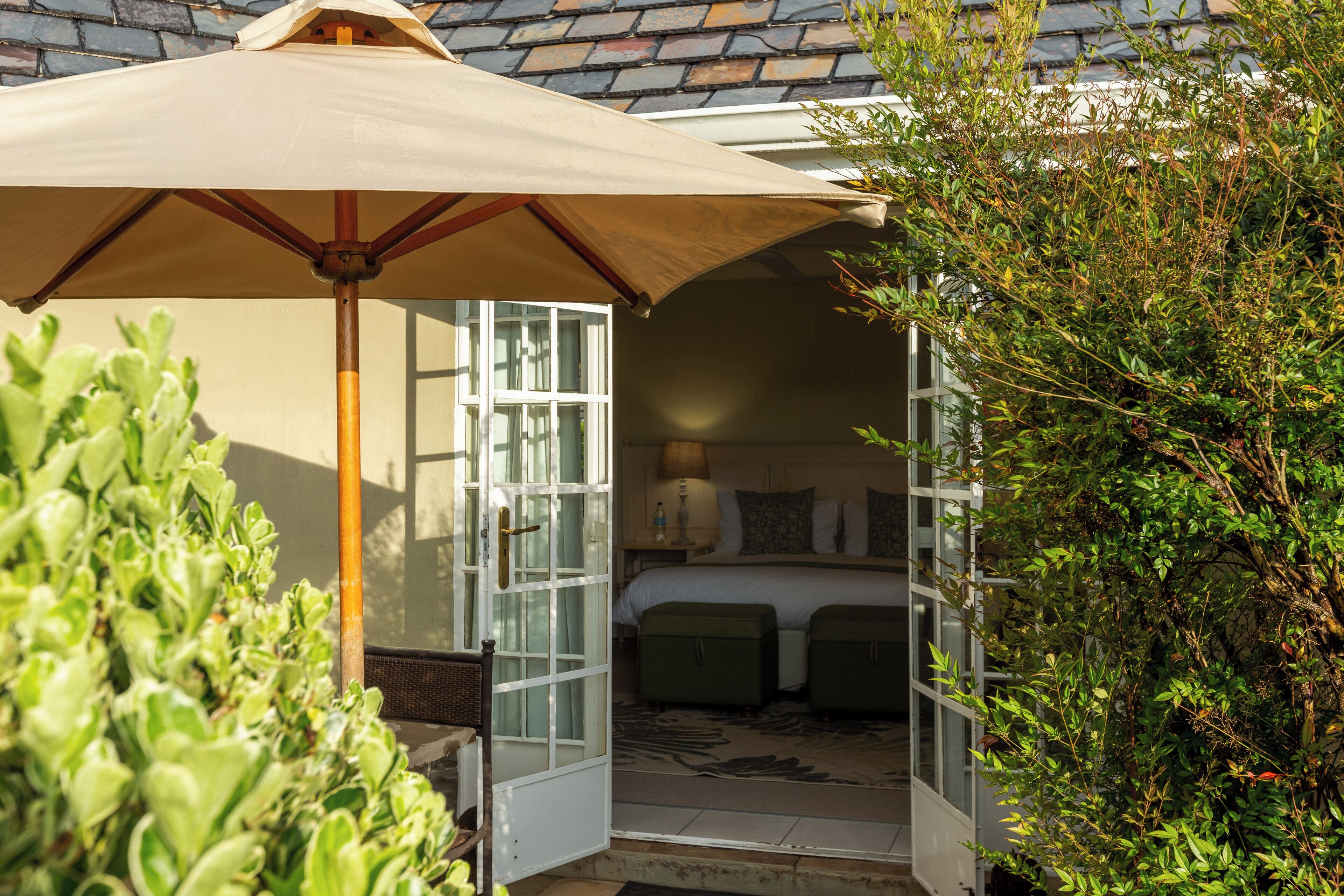 华丽双人房, 1 张特大床 | 露台