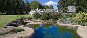 Moorcroft Manor Boutique Country Hotel