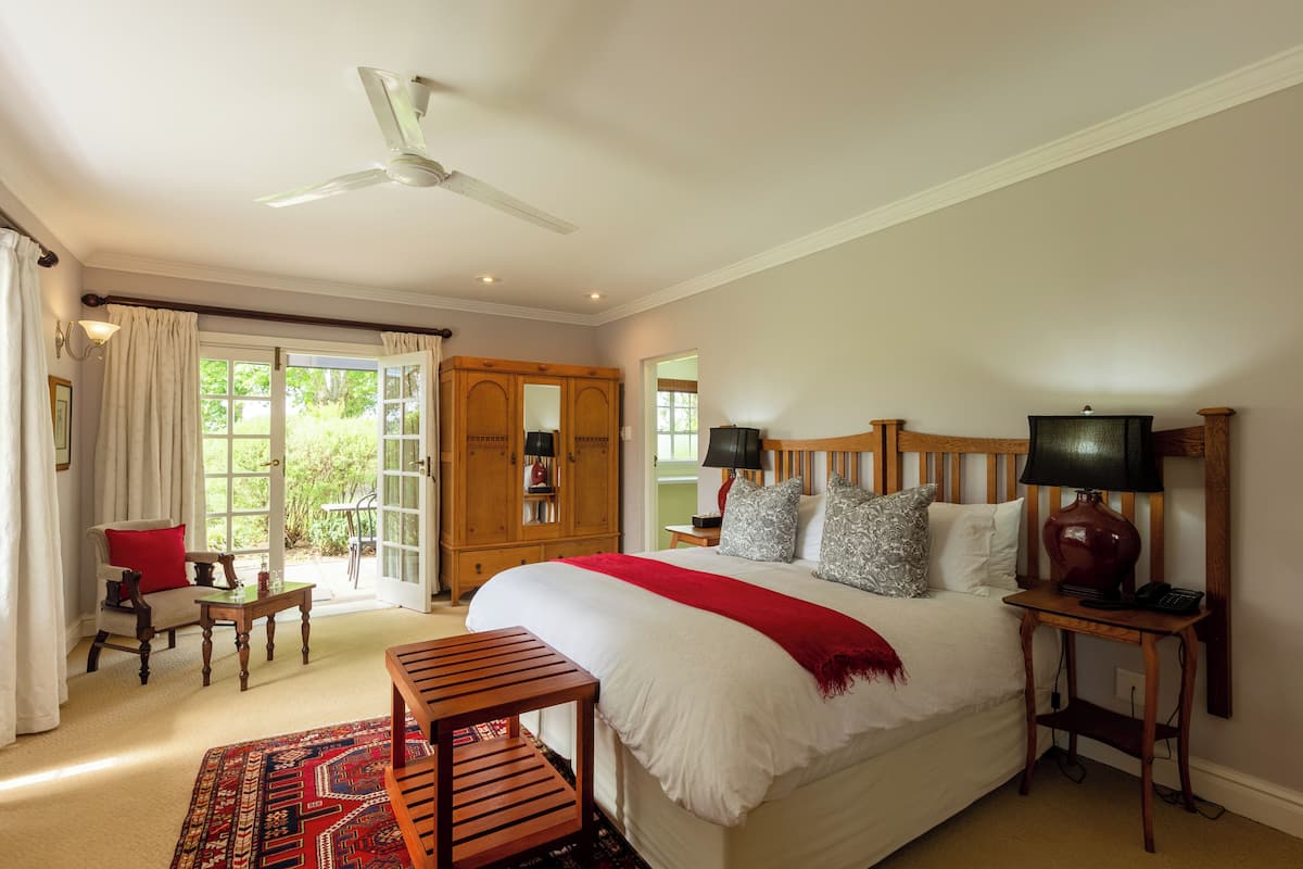 Executive Suite | 1 bedroom, premium bedding, in-room safe, individually furnished