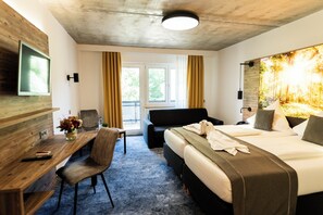 Triple Room, 1 Queen Bed with Sofa bed, Non Smoking, Mountain View | In-room safe, desk, blackout curtains, soundproofing - Hotel Christel (Heimbuchenthal)