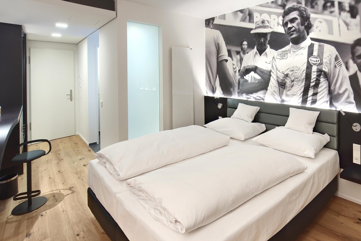 Design Room, 1 Double Bed (Quiet Location) | In-room safe, desk, blackout curtains, soundproofing