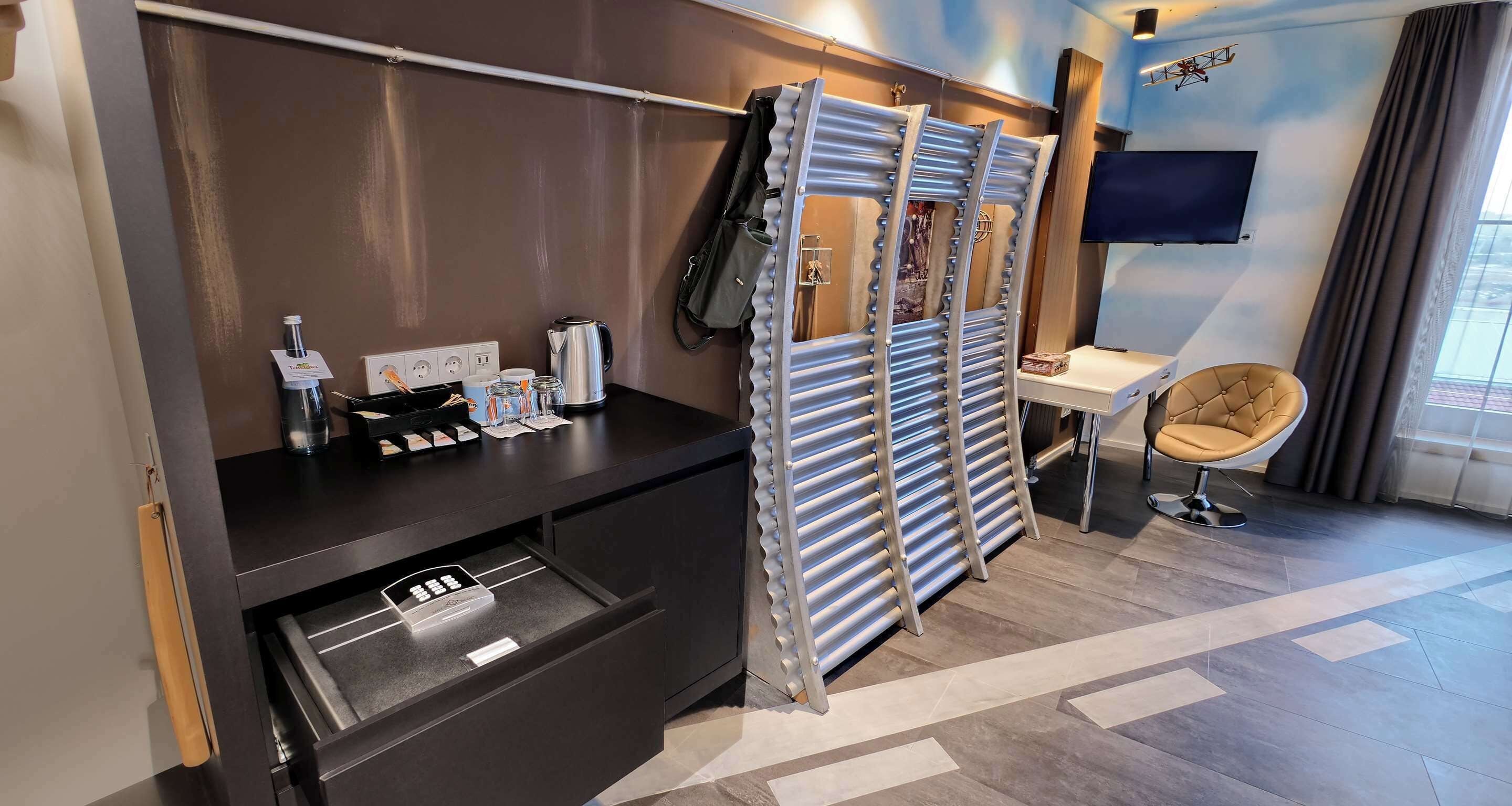 room, 1 double bed (theme room) | in-room safe, desk, blackout curtains, soundproofing