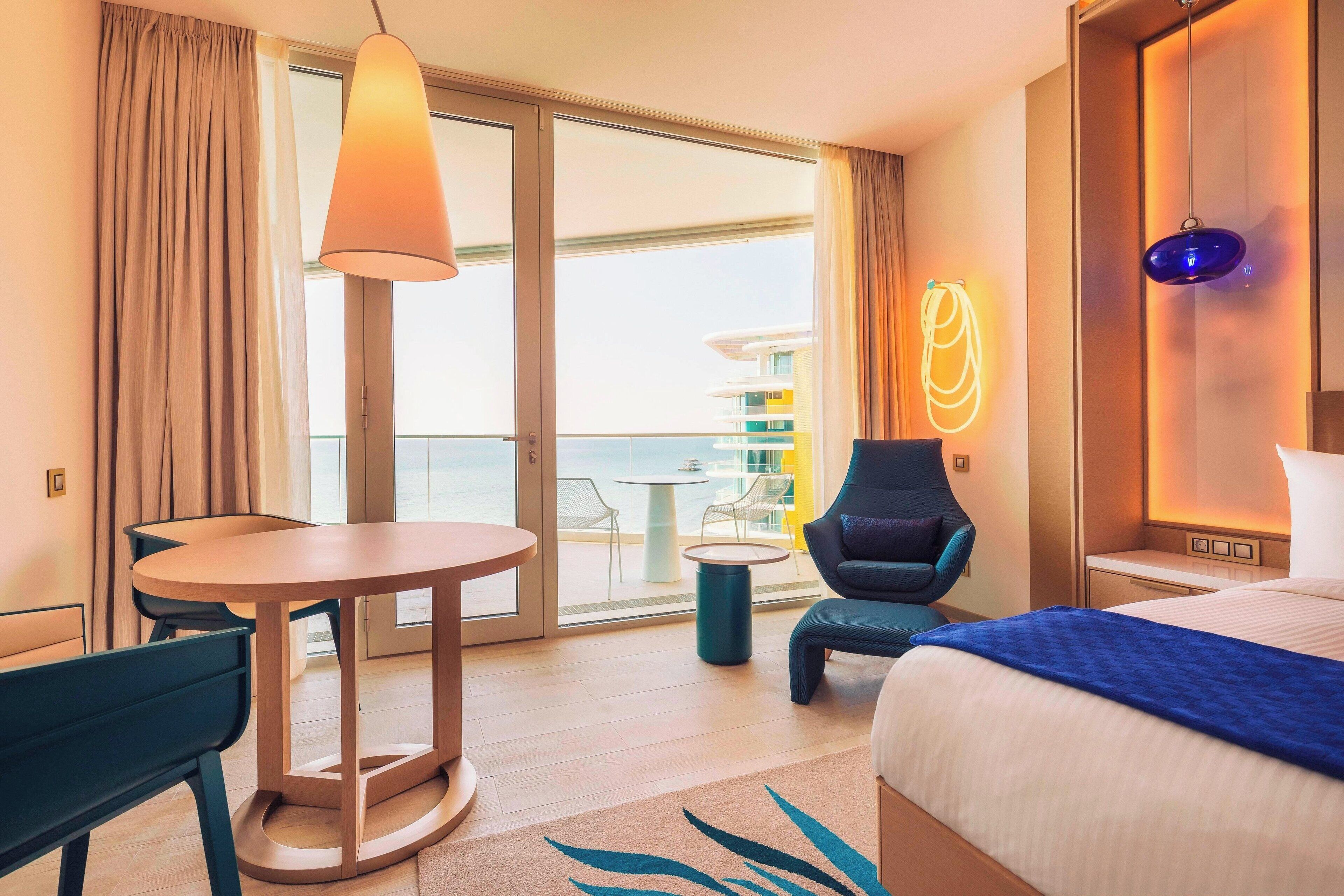 Standard Room, 2 Twin Beds (Balcony) | Premium bedding, minibar, in-room safe, desk