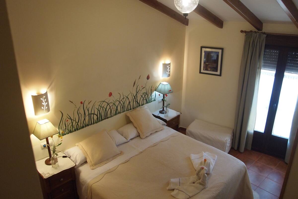 Cottage, 2 Bedrooms | 2 bedrooms, iron/ironing board, rollaway beds, free WiFi