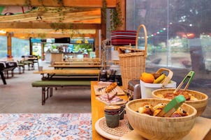 Daily continental breakfast (EUR 10 per person)