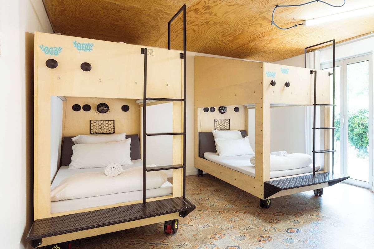 Design-Zimmer, eigenes Bad (6 Beds)