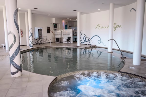Seasonal outdoor pool - Alto Miramar Resort & Spa (Miramar)