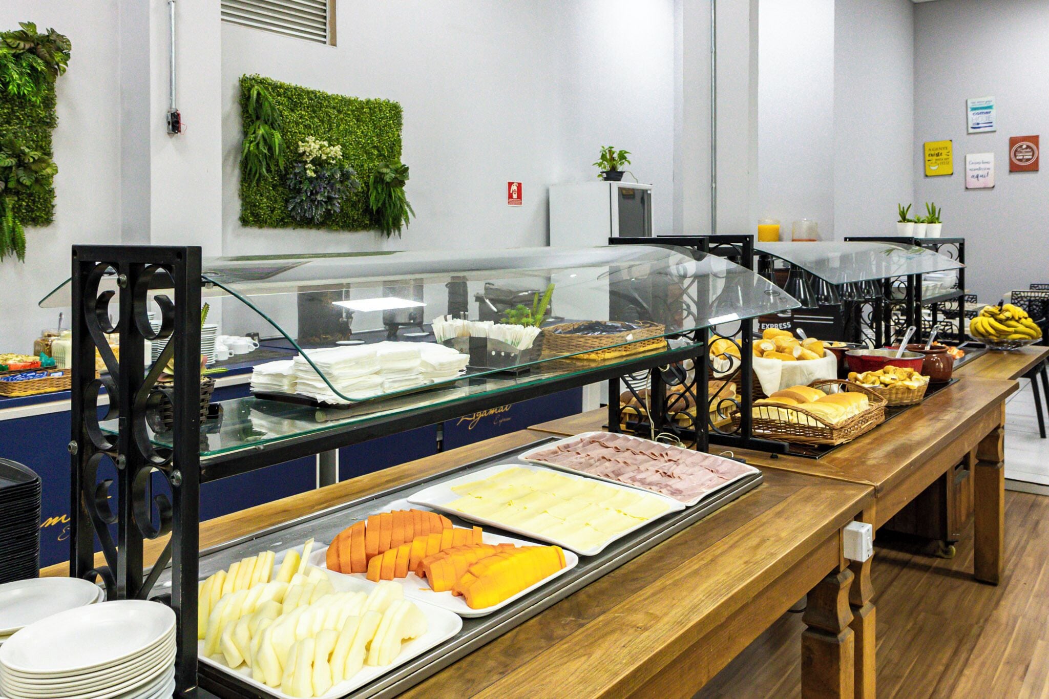 Desayuno buffet incluido todos los días