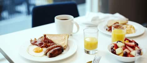 Daily buffet breakfast for a fee