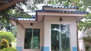 Deluxe Twin Room | Blackout drapes, rollaway beds (surcharge) - Suannoina Resort (Pak Chong)