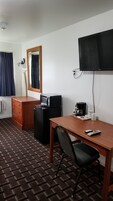 Standard Room, 1 Queen Bed, Accessible, Non Smoking | Desk, blackout drapes, iron/ironing board, free WiFi