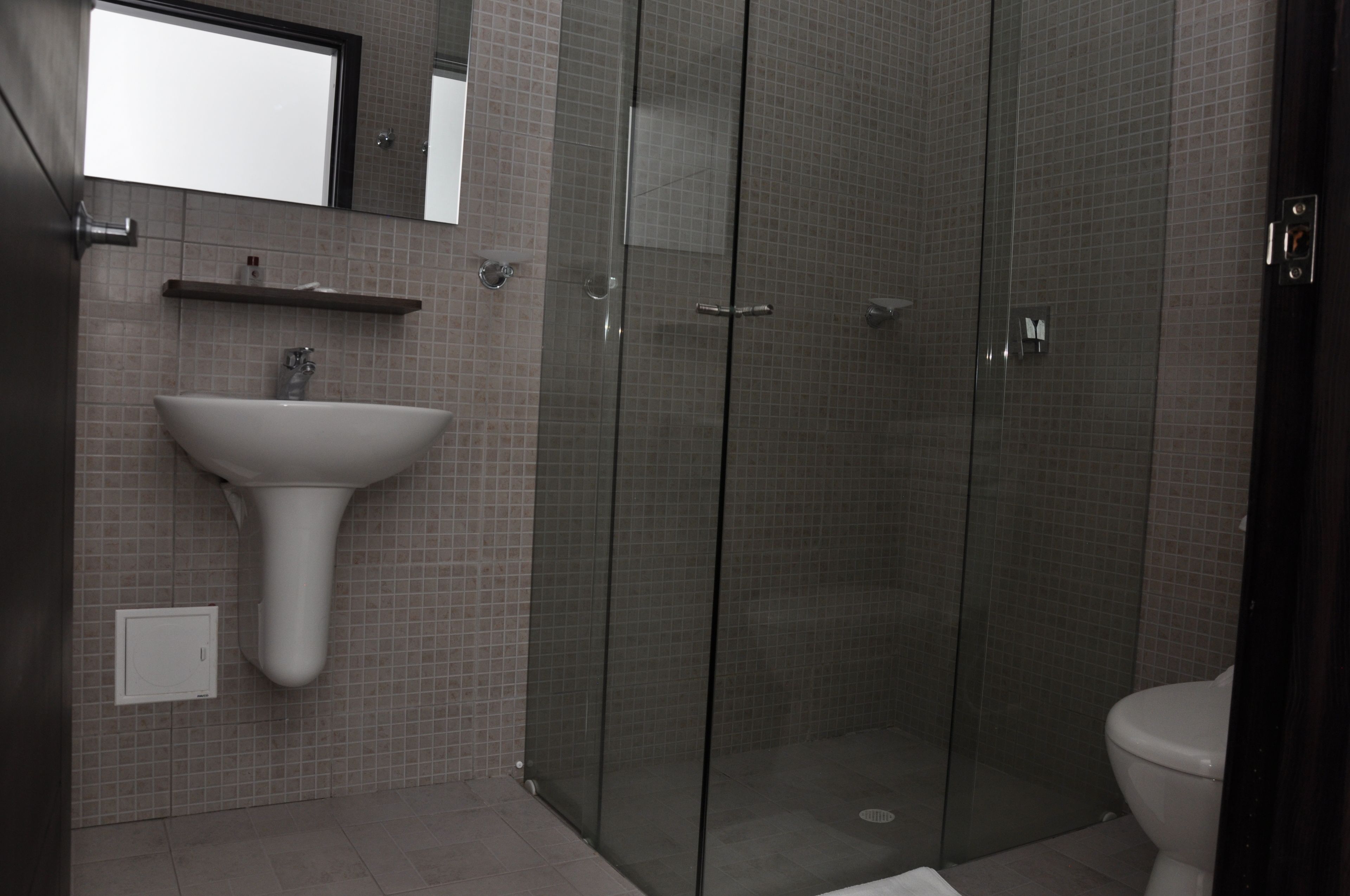 shower, towels, soap, shampoo