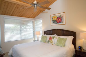 2 bedrooms, iron/ironing board, Internet, bed sheets - Hale Kamaole 344 Third floor condo, easy access to best beach on Maui! (Kihei)