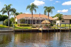 Exterior - Pretty Waterfront Home w/Heated Pool/Spa + Tiki (Cape Coral)
