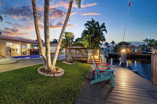 MAISON DE VACANCES ULTIME - piscine, kayaks, vélos, bar extérieur et barbecue