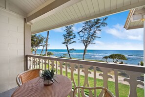 Property grounds - Islander #348, Oceanfront, Walk to Beach, AC, Top Floor, Free Wifi/Parking! (Kapaa)