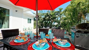 Outdoor dining