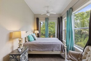 4 makuuhuonetta, silitysrauta/-lauta, ilmainen Wi-Fi, vuodevaatteet