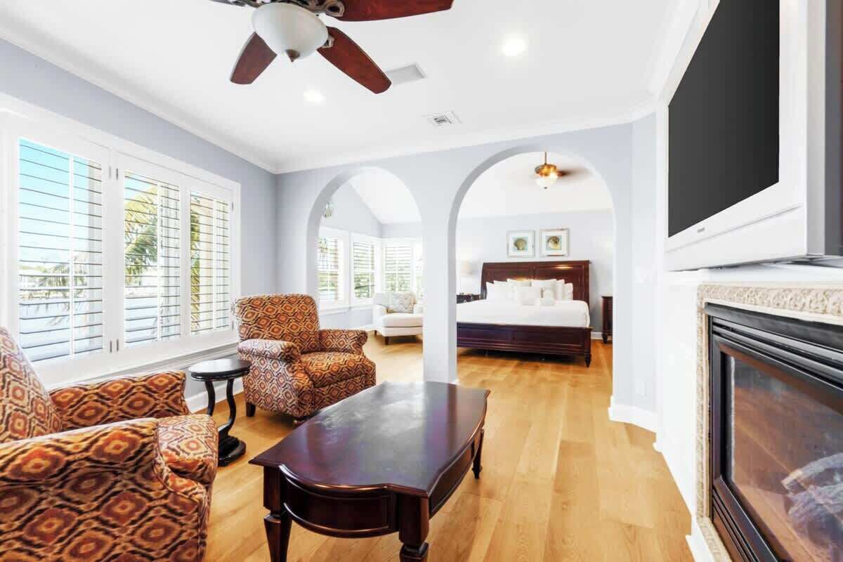 5 bedrooms, iron/ironing board, travel crib, WiFi