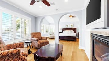 5 bedrooms, iron/ironing board, travel crib, WiFi