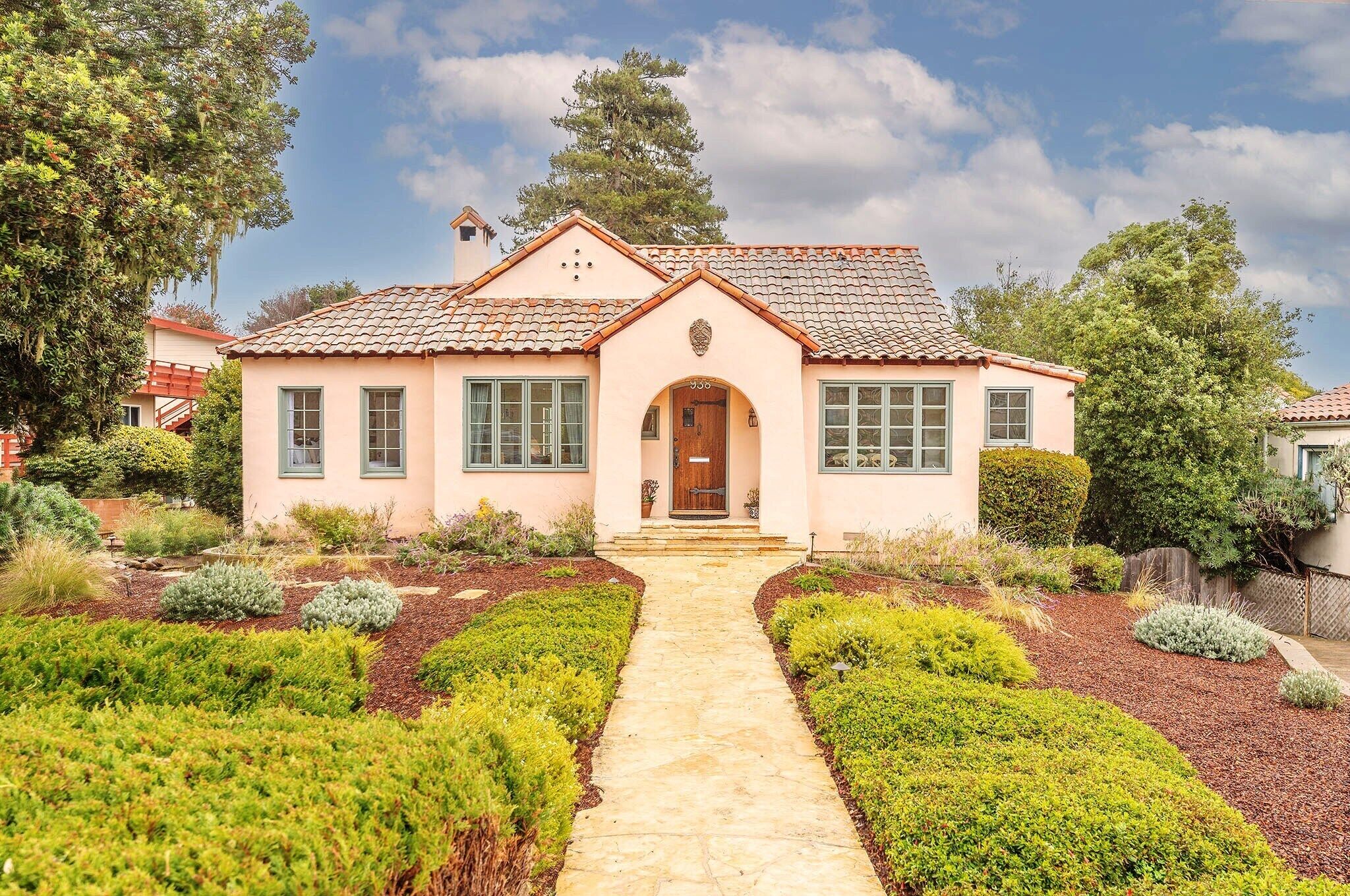 3112 Lighthouse Sanctuary ~ Beautiful Spacious Home, Separate Guest Unit