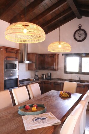Dining -  StayonBoard: Rustic villa with heated pool, view, patio, wifi, tv, ... (Lajares)