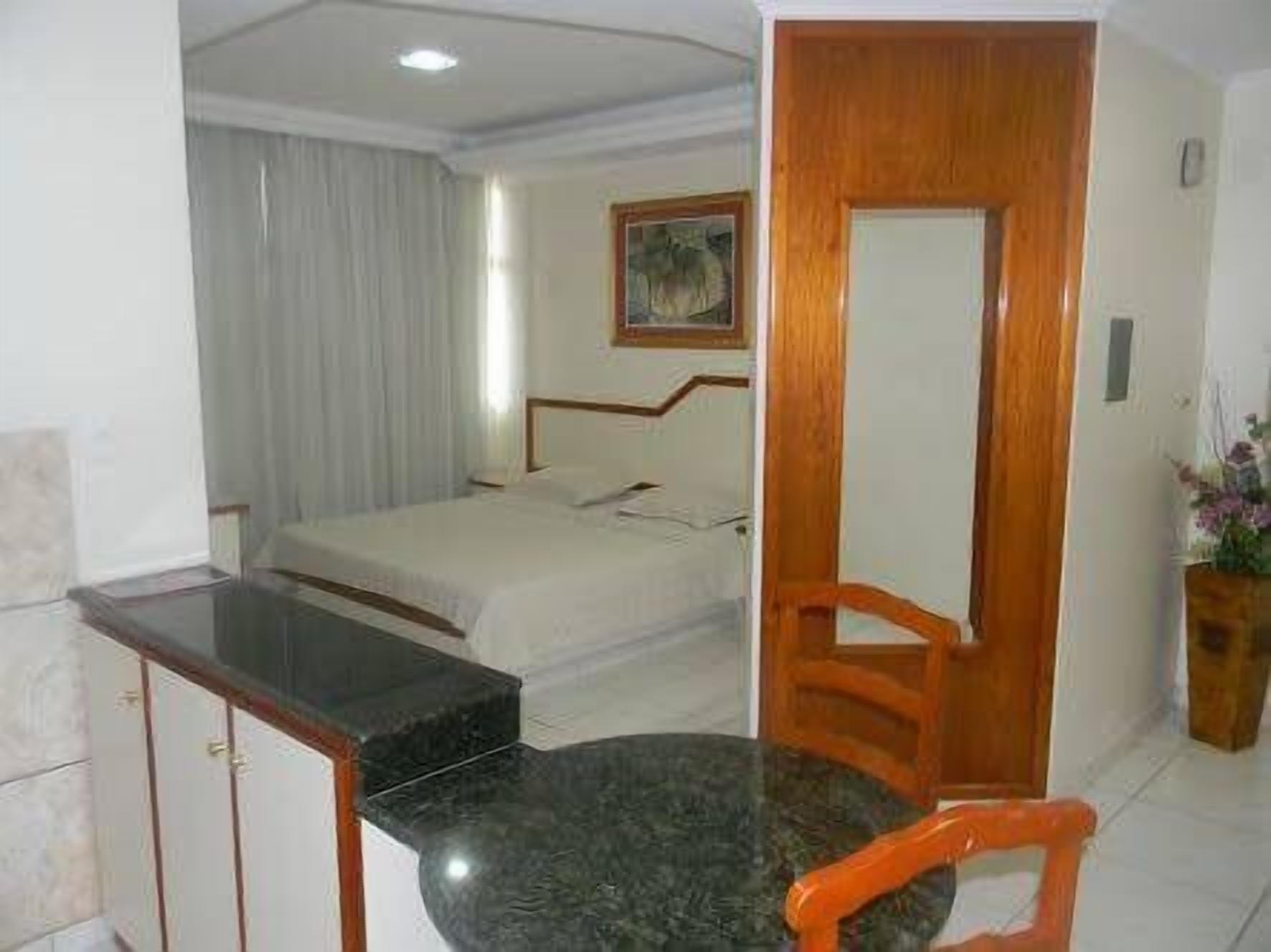 Deluxe Room | Living room | TV