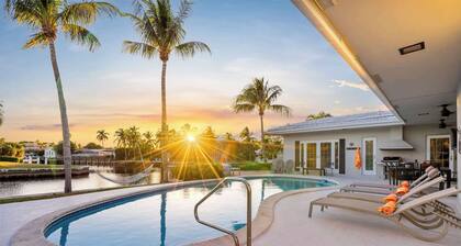 MAISON FRONT DE MER relaxante. Vélos, équipement de plage, piscine chauffée, barbecue