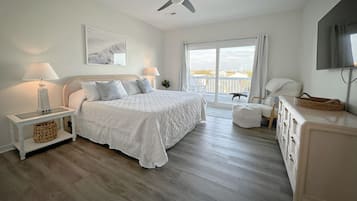 3 slaapkamers, een strijkplank/strijkijzer, internet, beddengoed