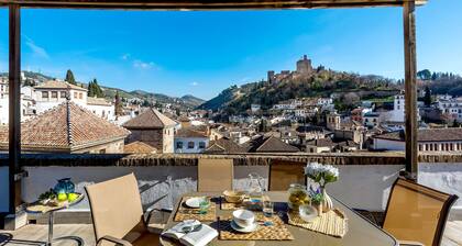 Gorgeous Penthouse with Panoramic Alhambra Views. Atico Pl. Nueva