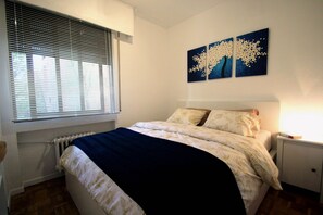 2 chambres, fer et planche à repasser, lit parapluie, Wi-Fi