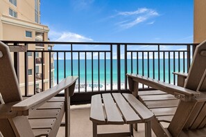 Property grounds - Gulf Views ~ Beachfront ~ Seasonally Heated Pool (Miramar Beach)