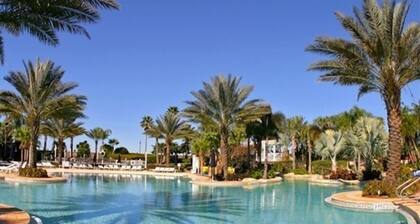 5 Star Luxury Condo in Reunion Resort